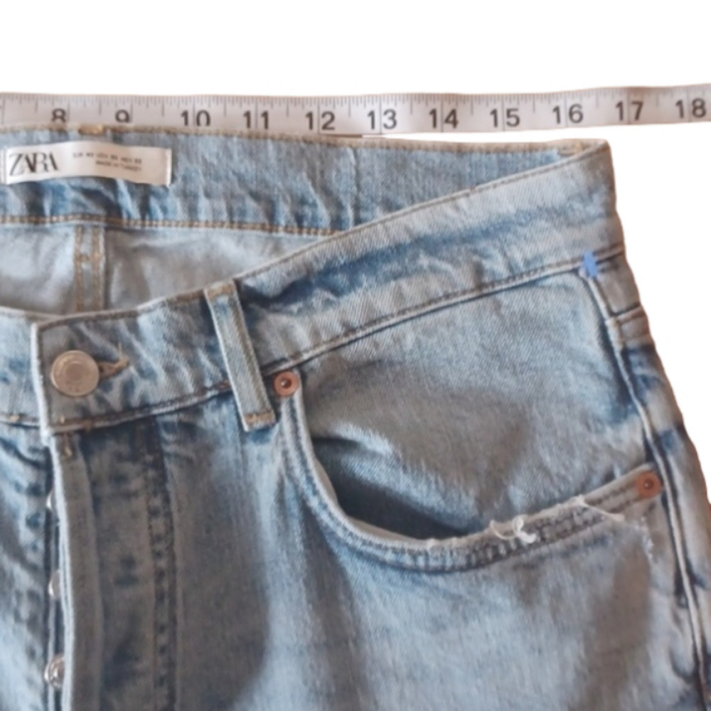 ZARA size 32( 12) lightwash buttonfly denim. Freyed hems. Great for school!! - Picture 7 of 11